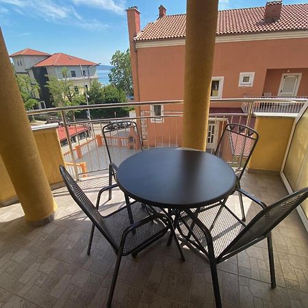 Duerr Apartment Криквеница Екстериор снимка