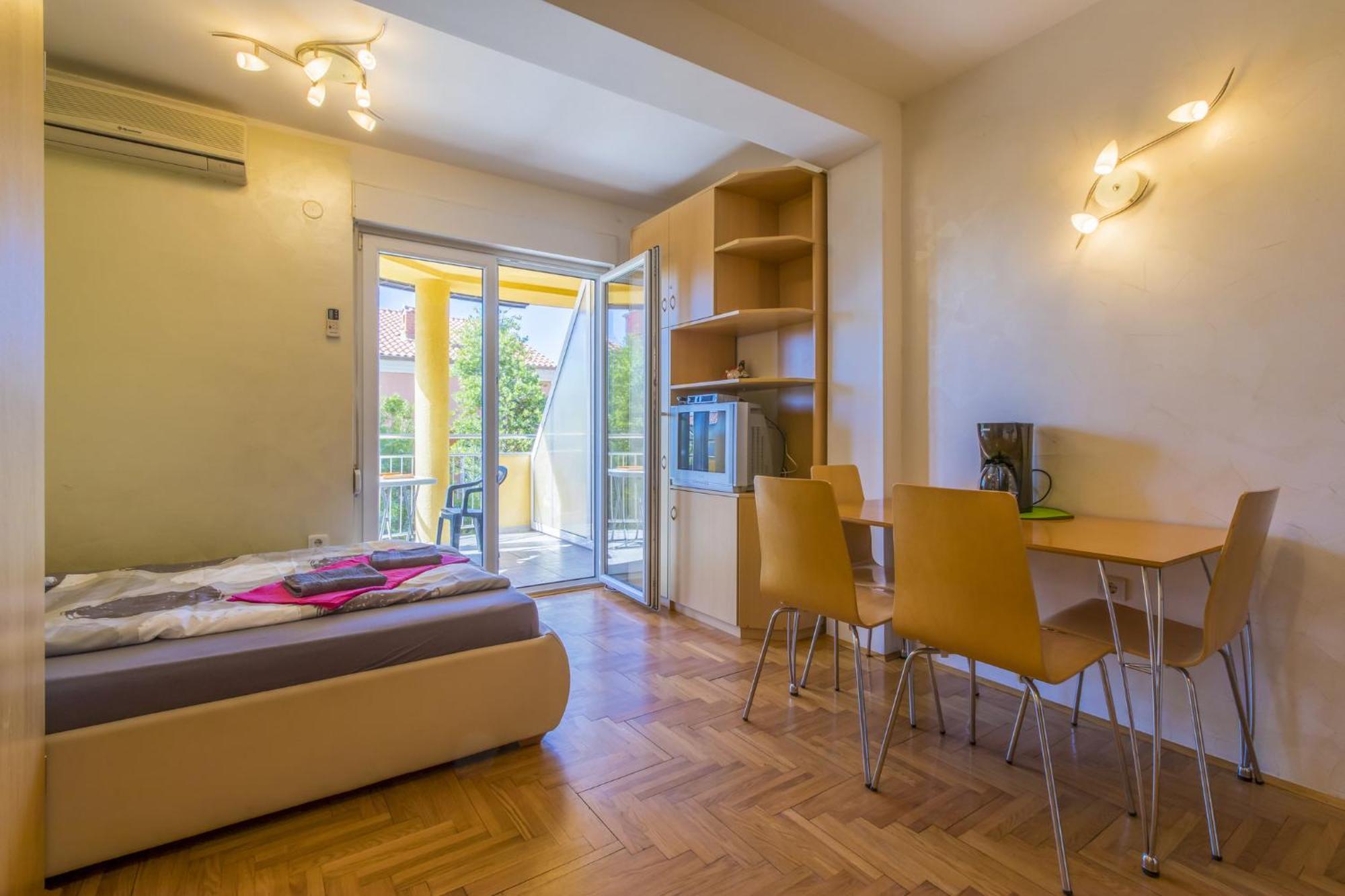 Duerr Apartment Криквеница Екстериор снимка