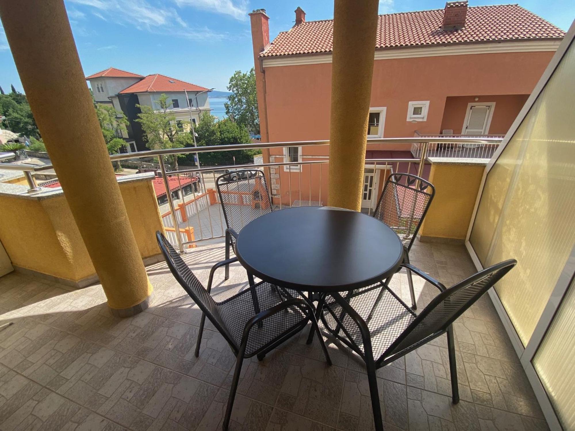 Duerr Apartment Криквеница Екстериор снимка